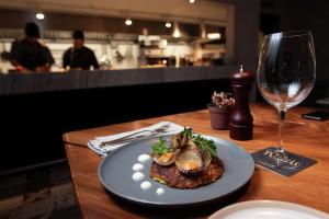 Soro Montevideo, Curio Collection By Hilton