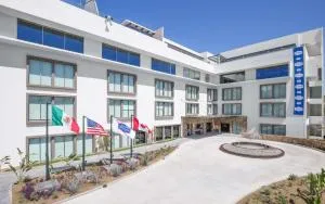 Hampton Inn & Suites by Hilton Los Cabos - El Bedito
