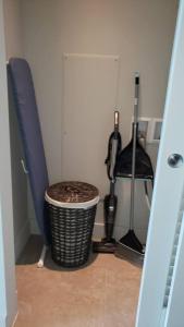 Amazing Studio Located in Upscale-Prime Location. Walking Distance to Restaurant