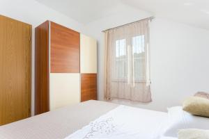 Apartments with parking space Marina, Trogir - 20016