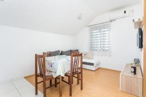 Apartments with parking space Marina, Trogir - 20016