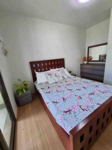 PineSuites Relaxing 2-bedroom condo with pool and garden view accepts small pets only