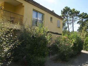 Appartements Gorgeous Apartment in Montauroux with Pool : photos des chambres