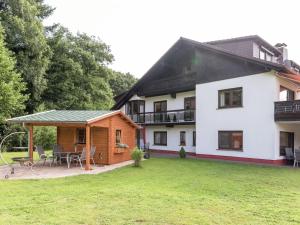Quaint Apartment in Hüttenthal with Garden