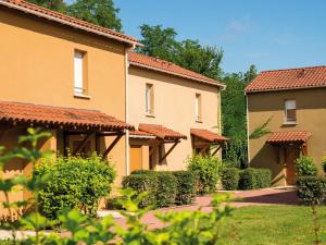 Maisons de vacances Holiday Home in Bergerac near Chateau Bridoire : photos des chambres