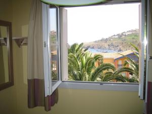 Appartements Colorful apartment with balcony or terrace 500m from the sea : photos des chambres