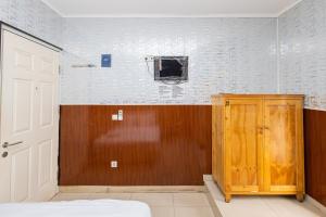 Alfa Guesthouse Serpong Mitra RedDoorz