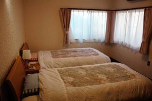 Traditional Japanese house, Max 8 people