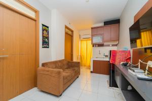 RedLiving Apartemen Cinere Resort - Gold Room