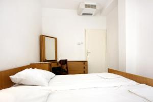 Apartments and rooms by the sea Pag - 3152