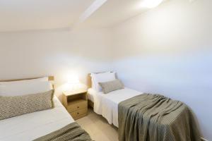 Zissis Suites Downtown Apartment