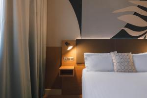 Hotels Holiday Inn Toulon City Centre, an IHG Hotel : photos des chambres