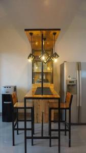 Cozy Haven with Jacuzzi, Rooftop