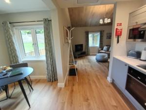 Breckland Lodge 1 with Hot Tub