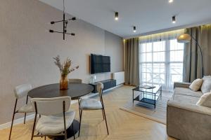 Nowa Motława SPA, Pool, Gym & Parking by Downtown Apartments