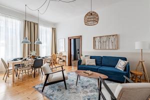 Blue Peace Downtown Apartment