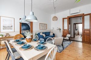 Blue Peace Downtown Apartment