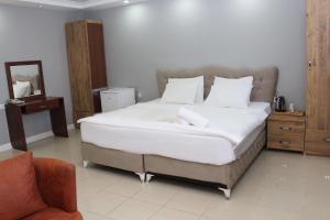 Deluxe King Room room in biglife hotel
