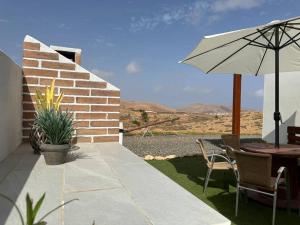 Private villa with pool in the mountains