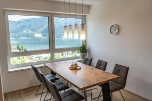 Top 9 Alpe Maritima - Lakeview Apartment mit Bergkulisse - أنينهايم
