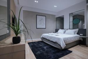 Deluxe Double Room (2 Adults + 1 Child) room in Park Plazza