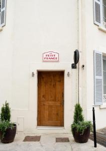Hotels Logis Hotel De France : photos des chambres