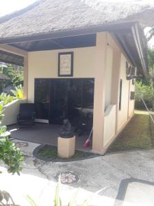 Melaya beach resort Twin bed