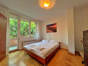 Tranquil Retreat in the Heart of Sofia: 2BR