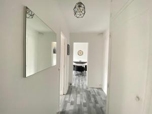 Appartements Appartement paisible et bien situe – Proche aeroport d’Orly et Tramway pour Paris : photos des chambres