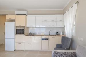 Maritinas Apartments amazing sea view