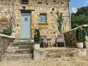 Maisons de vacances Les Prades @ Saint Martin de Fressengeas France : photos des chambres