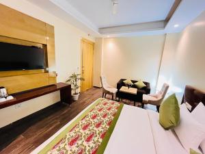 Hotel Banz Near Indira Gandhi Airport Delhi
