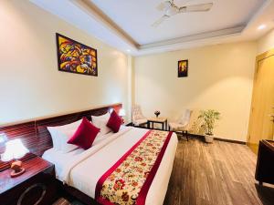 Hotel Banz Near Indira Gandhi Airport Delhi