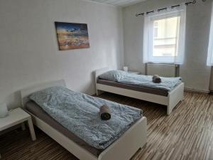 FerienwohnungMonteurunterkunft Leopolshall