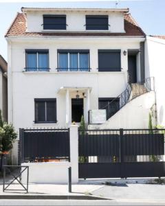 Eastern Paris House - Piscine, sauna & billard