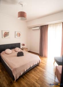 Explore Greece from Comfortable City Centre Apartment