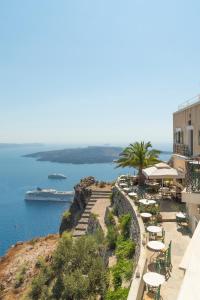 Anthos Caldera Suites