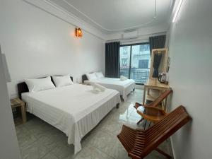 Phòng 4 Người Nhìn ra Hồ nước (Quadruple Room with Lake View)