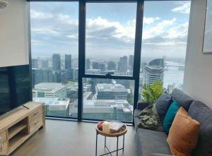 41st Floor! Premier 2B2B SkyStay@Southern Cross