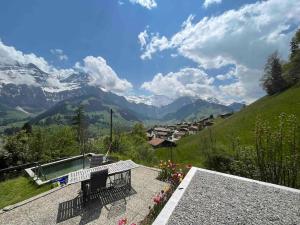 Chalet Sonnenheim, Wohnung mit Panoramafenster