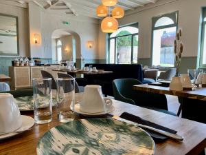 Hotels Hotel des quatre saisons : photos des chambres