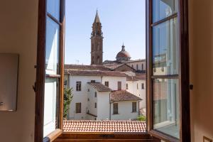Santo Spirito Huge Apartment
