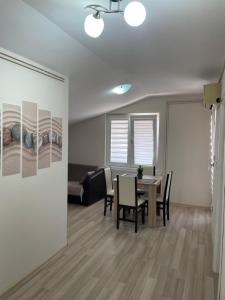 Apartmani Vrla