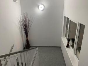 Nowy Apartament z dużym tarasem i parkingiem