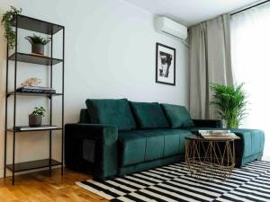 Sunny Large Flat - Top Location - Charming Balcony