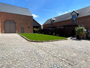 GITES LA POMMERAIE MARESCHES