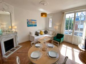 Appartements Perle Marine Haussmannienne - Lumineux & Calme - Proche Gare & Plage : photos des chambres