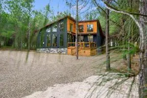 The Ember House - Luxury Honeymoon Cabin - Idabel