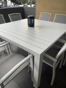 4-4 The Esplanade, Cowes - Cscape