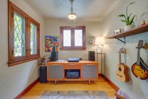 Ferndale Gem, Walk to Stores and Restaurants!